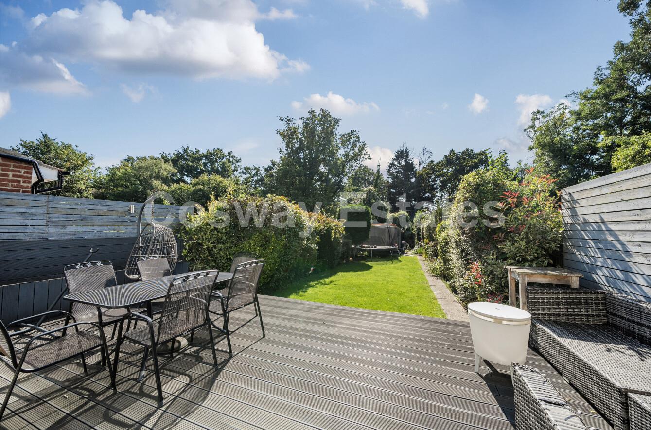 Hale Drive, Mill Hill, NW7, London